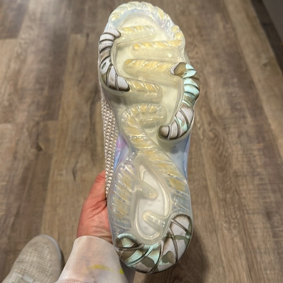 Nike Vapormax sneakers size 7.5 Women’s - Picture 4 of 13